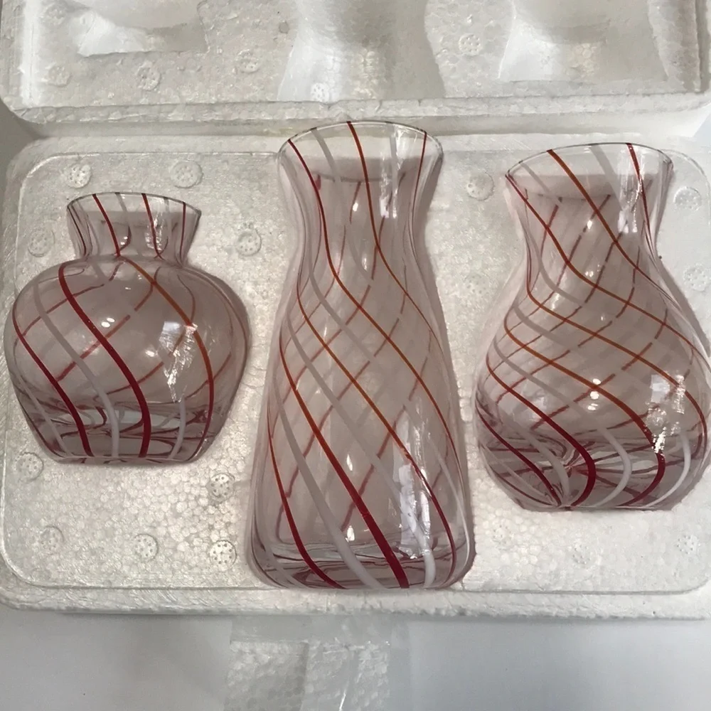 Williams Sonoma Candy Cane Stripe Blown Glass Bud Vases Set of 3 Christmas Decor